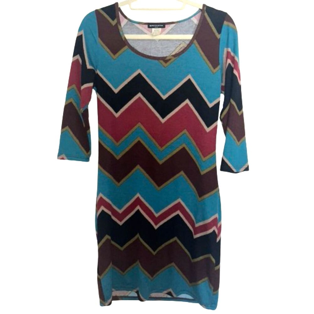Cantata Zig-Zag Pattern 3/4 Sleeve Soft Knit Scoop-Neck Bodycon Mini Dress